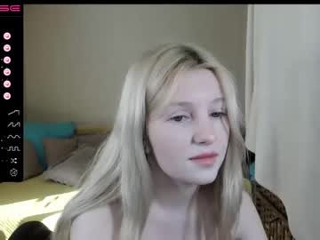girl 18+ Video Sex Chat With Cam Girls with shyyfox