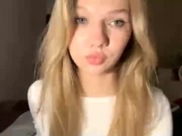girl 18+ Video Sex Chat With Cam Girls with sultry_dreamer_4ever
